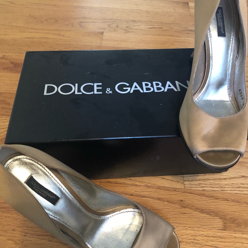 Authentic Dolce & Gabbana pumps